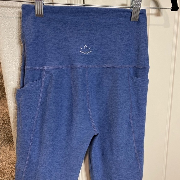Beyond yoga light blue color yoga pants leggings - Picture 4 of 7
